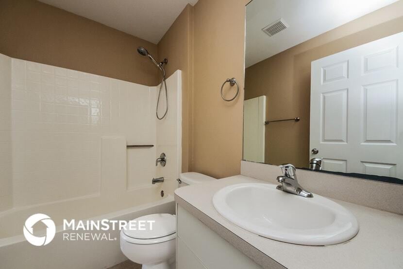 Building Photo - 2043 Glendale Blvd