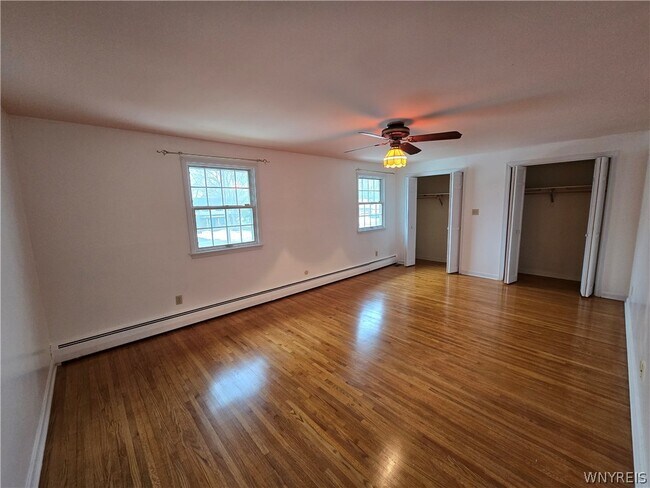 Building Photo - 2287 Long Rd