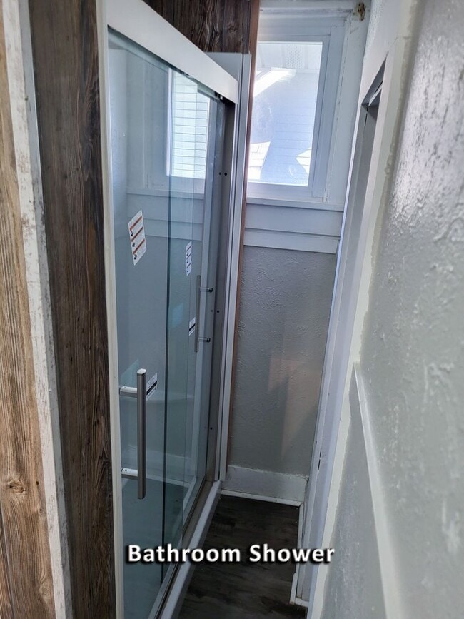 Building Photo - 3 Bedroom 2 Bath Home for Rent!