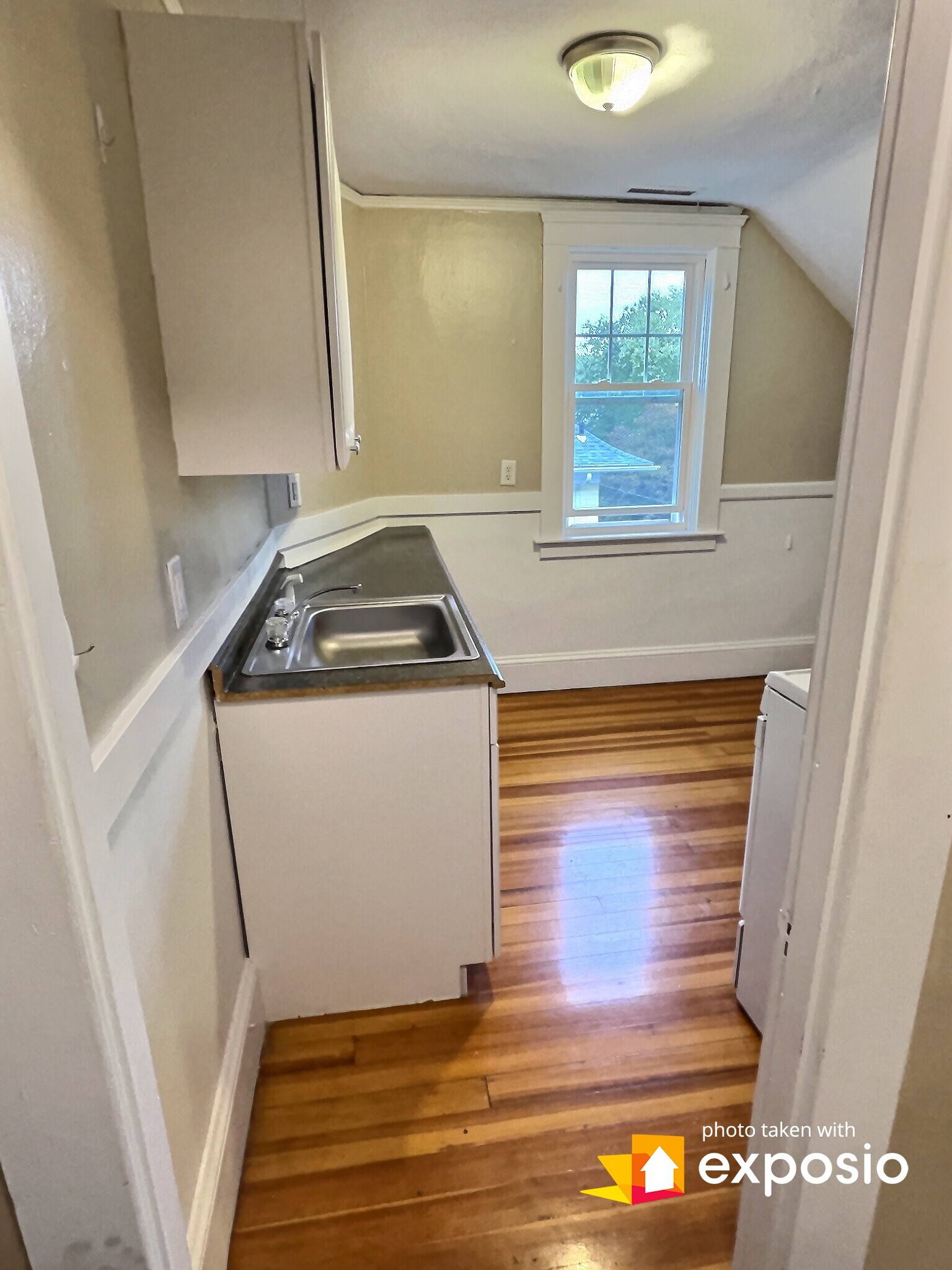 Kitchen - 105 Wheeler Ave