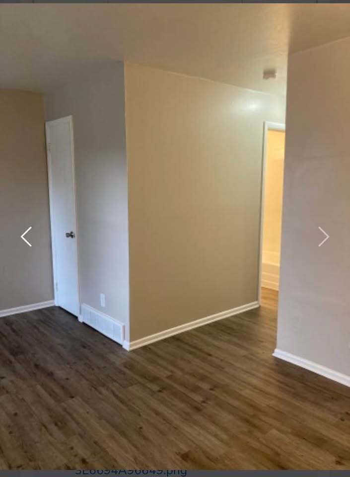 Building Photo - 7560 Mentor Ave