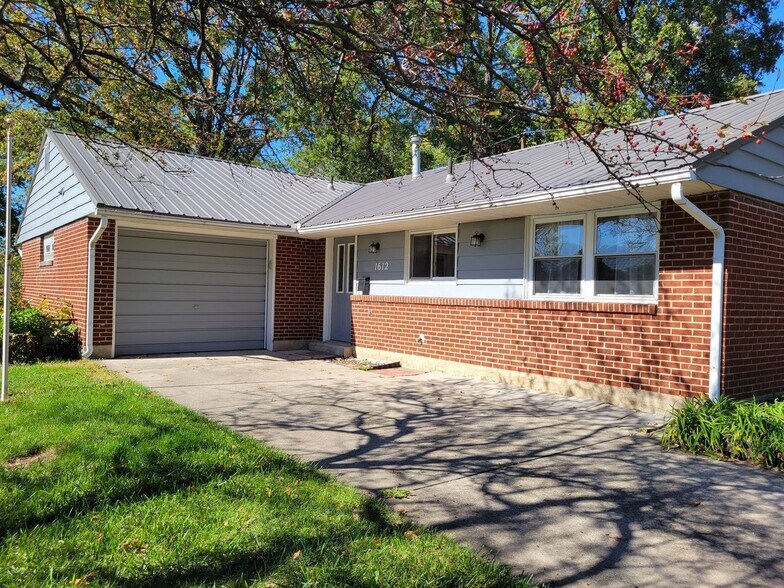 Building Photo - 1612 Lucks Rd