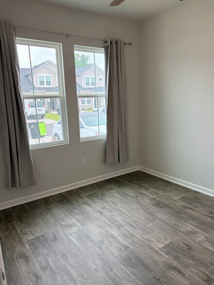 Building Photo - 209 Brackish Dr