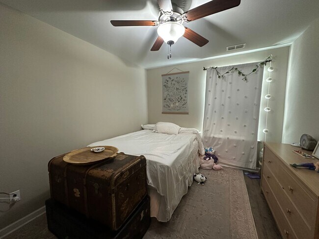 Building Photo - 307 Crayfish Ct