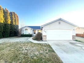 Building Photo - 4160 E Carnation Ct