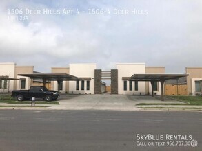 Building Photo - 1506 Deer Hls