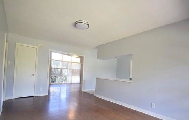 Building Photo - 4410 Kingfisher Dr