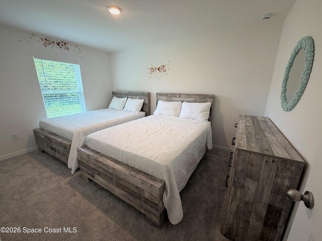 Building Photo - 3161 Fergus Ave