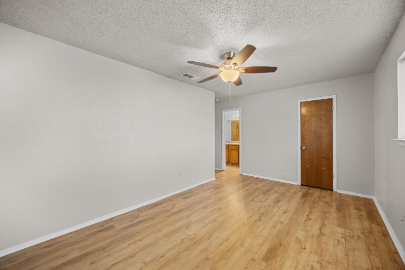 Building Photo - 9024 Sawtooth Ln
