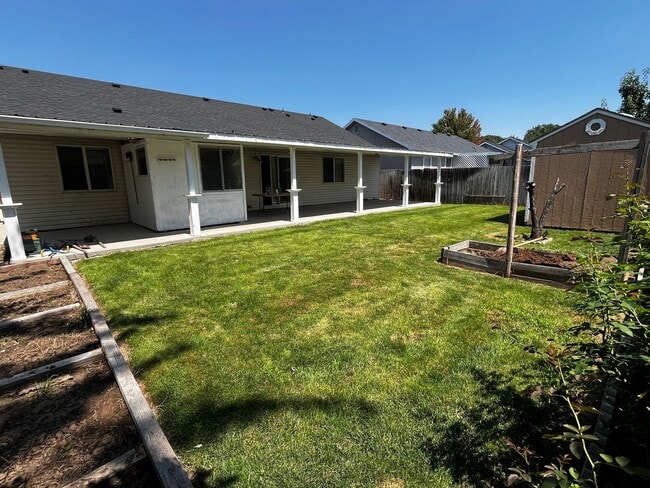 Building Photo - 11283 W Glen Ellyn Dr