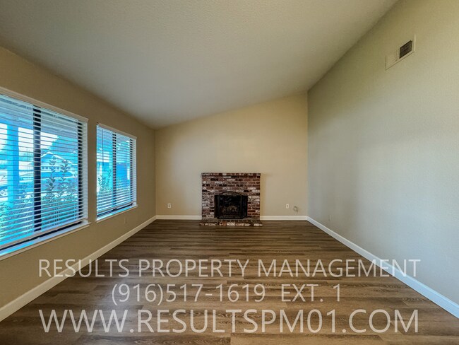 Building Photo - Spacious Single-Story Home in Prime Citrus Heights Location