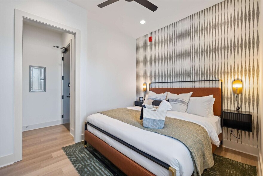 Building Photo - 722 Mcferrin Ave