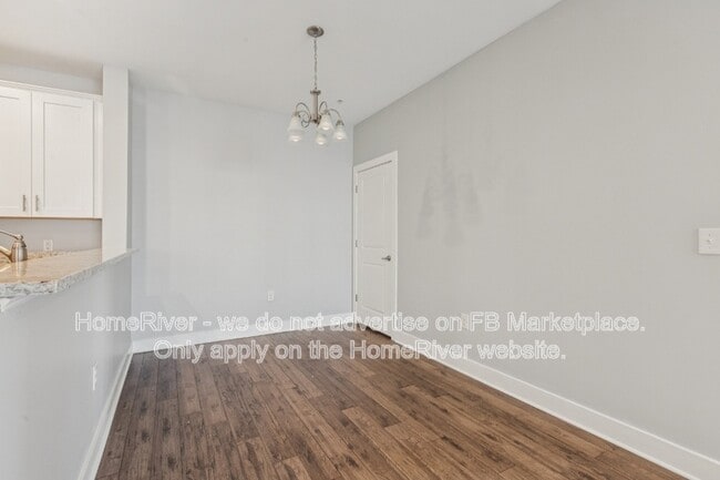 Building Photo - 517 Tavern Rd