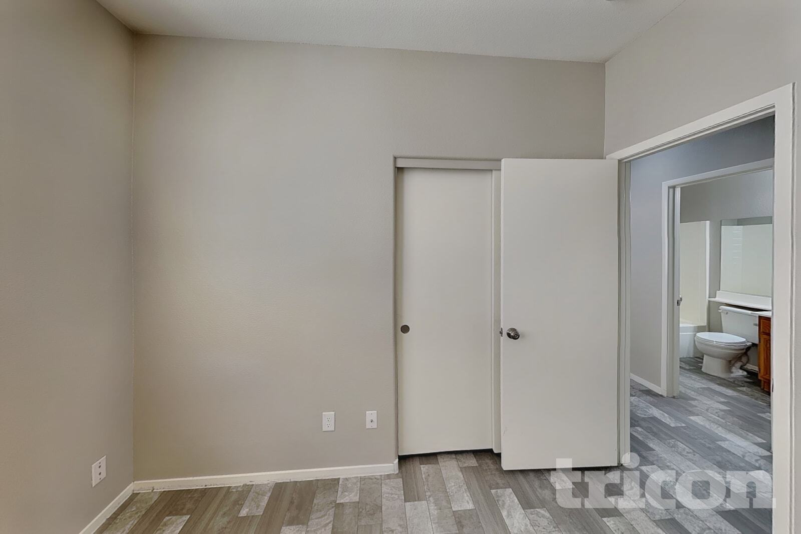 Building Photo - 5616 Deer Run Ct