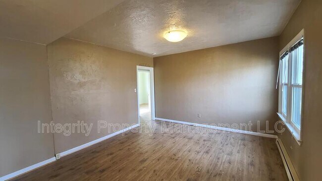 Building Photo - 7085 Butte Falls Hwy