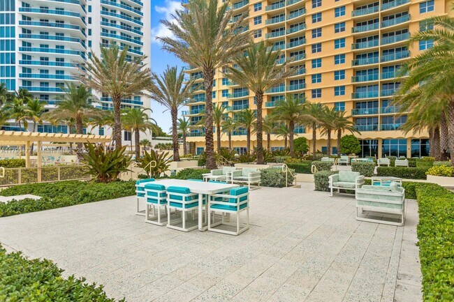 Building Photo - 2501 S Ocean Dr