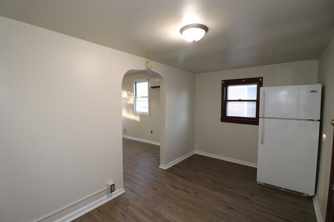 Building Photo - Updated home for Rent