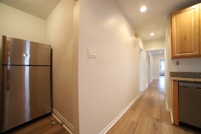 Building Photo - 3733 N Christiana Ave