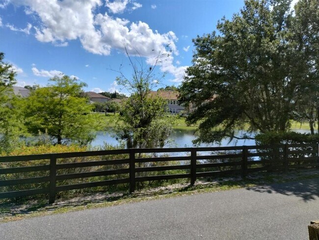 Building Photo - 114 Vista Verdi Cir