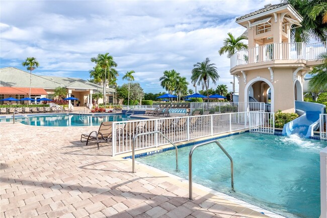 Building Photo - 485 Silver Palm Way