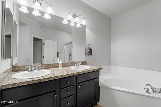 Building Photo - 5350 E Deer Valley Dr