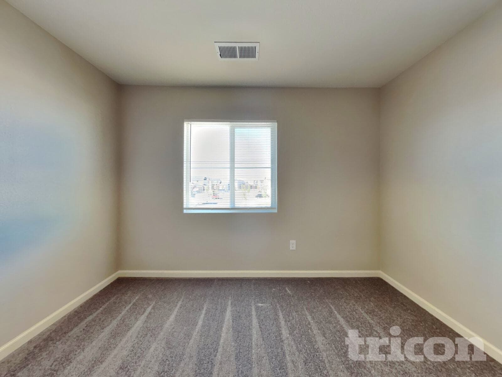 Building Photo - 8958 Elk Ravine Dr