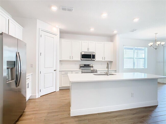 Building Photo - 11165 Green Citron Aly