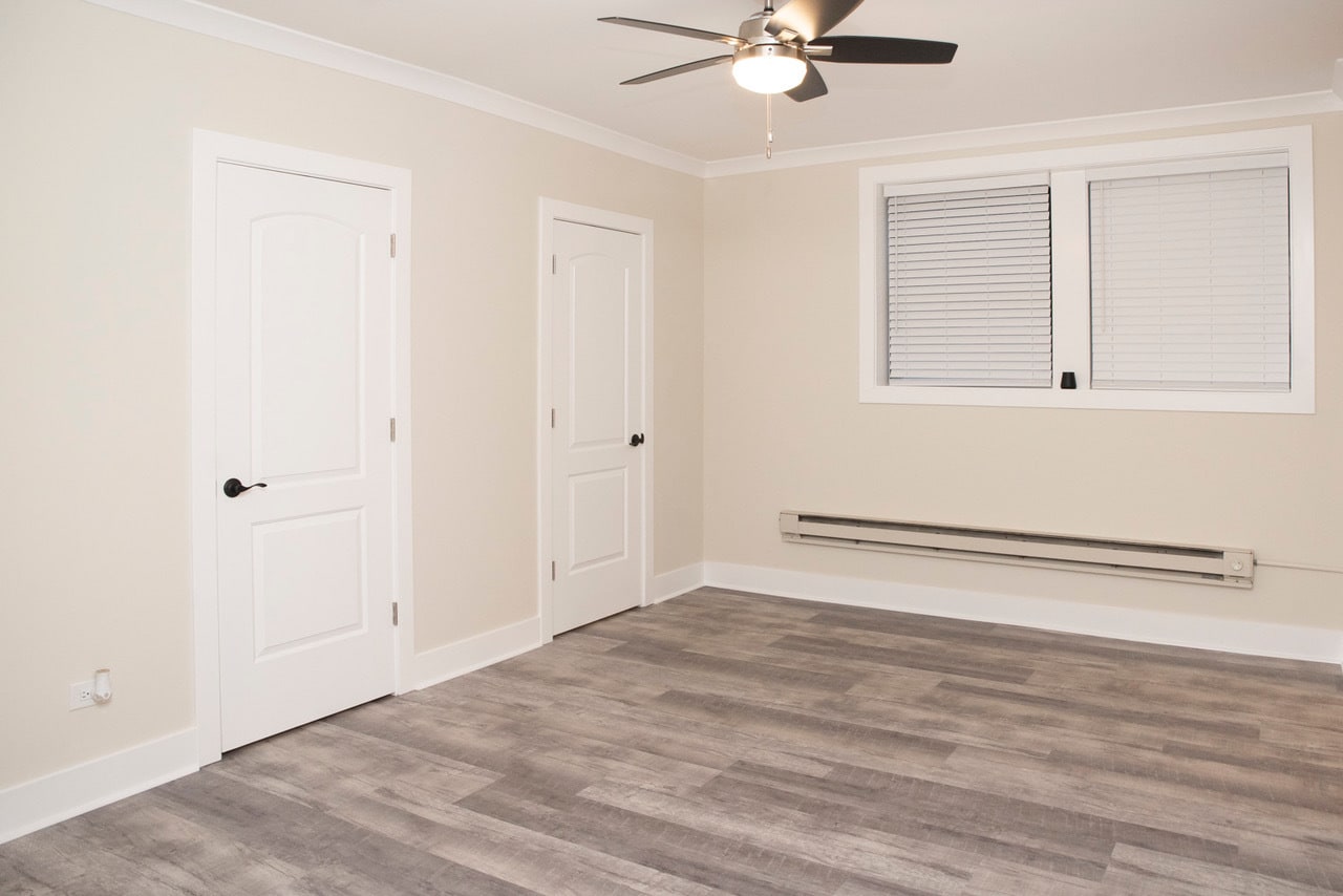 Building Photo - 3837 N Greenview Ave