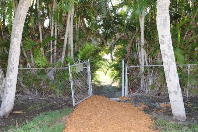 Building Photo - 1100 E Indiantown Rd