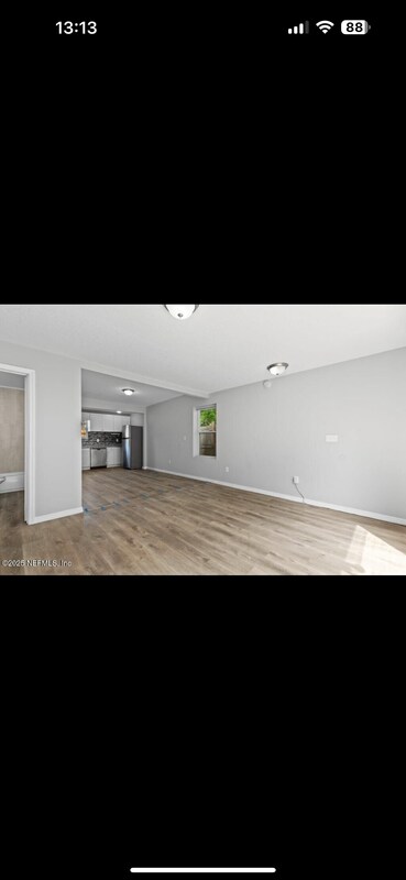 Building Photo - 9106 Jefferson Ave