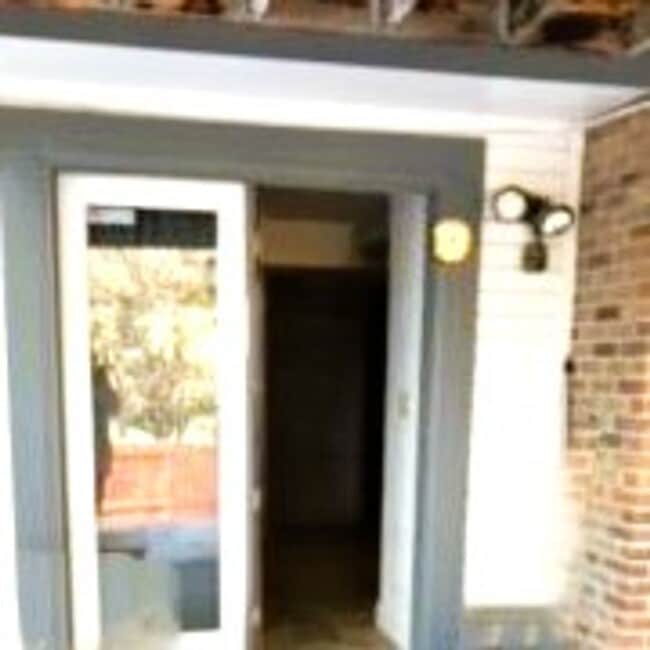Building Photo - Basement Unit of home with 1 Car Garage in...