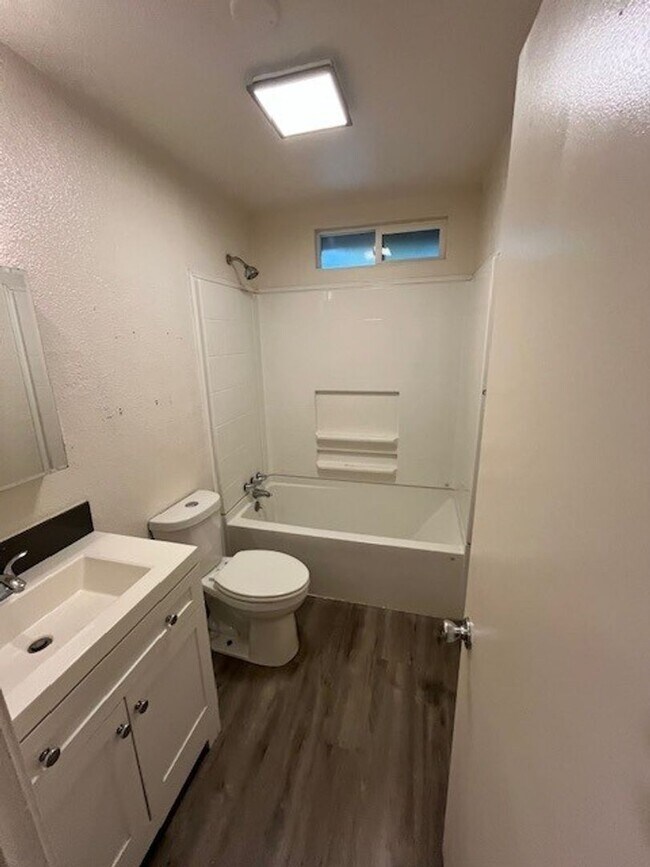 Building Photo - Coming Soon!