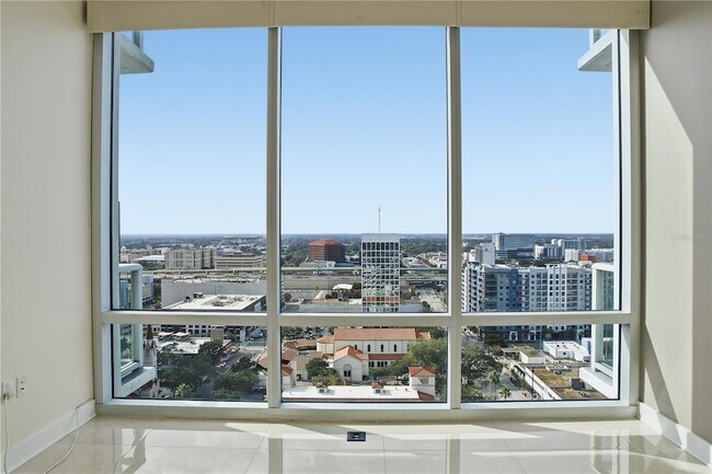 Building Photo - 150 E Robinson St