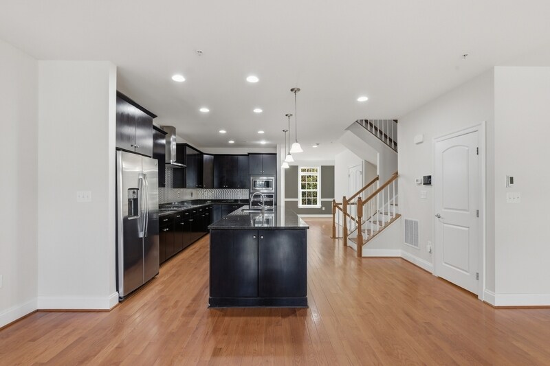 Building Photo - 15816 Swanscombe Lp