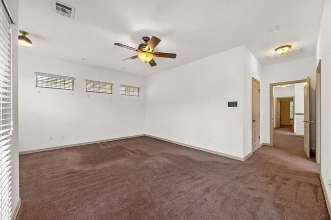 Building Photo - 6704 Menchaca Rd