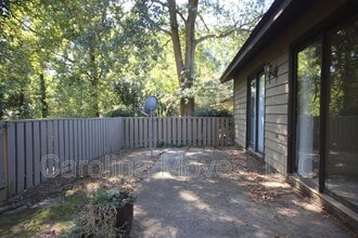 Building Photo - 324 Skylark Cir