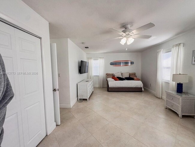 Building Photo - 9731 Bel Aire Dr