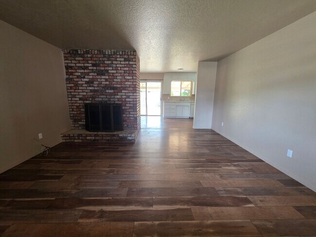 Building Photo - 240 Pedras Rd
