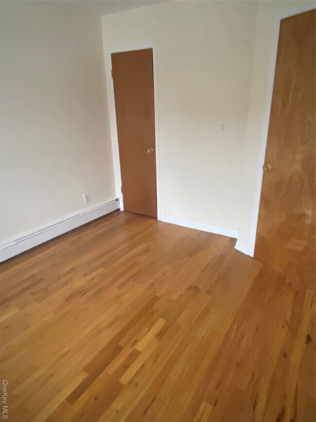 Building Photo - 151-55 20th Rd