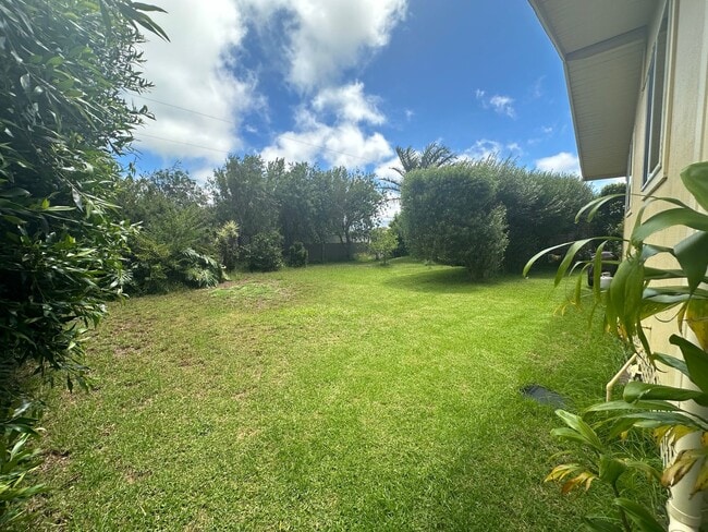 Building Photo - Furnished 3-Bedroom Home in Waimea – Peaceful & Move-In Ready