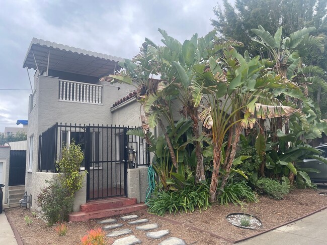 Building Photo - Classic Spanish! Los Feliz 2 BED HOME FOR ...