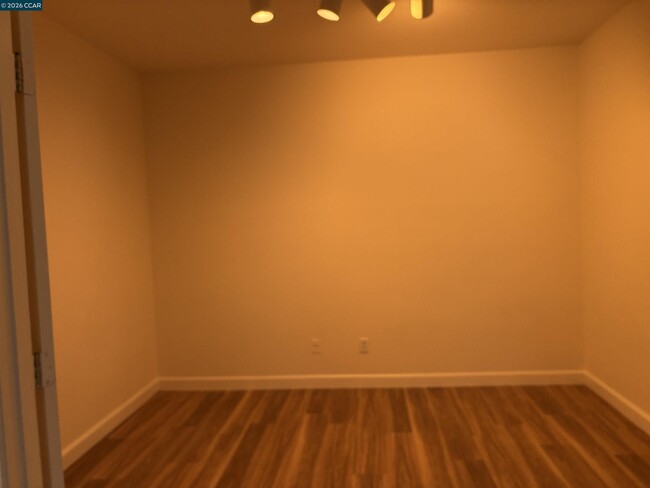 Building Photo - 1888 Badger Pass Way