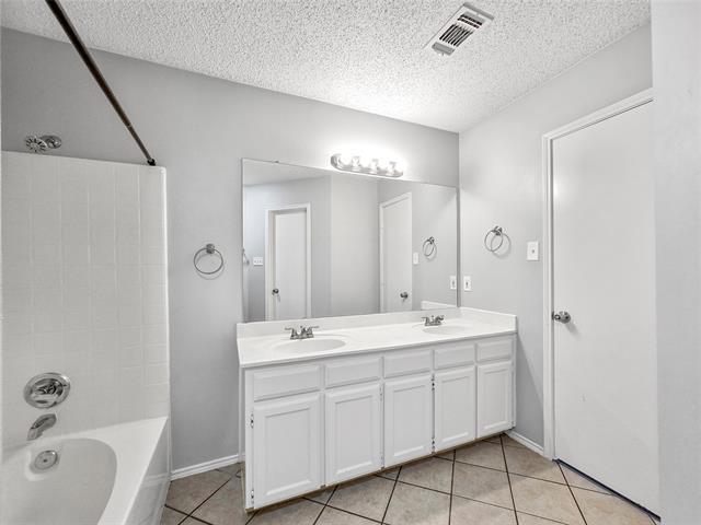 Building Photo - 6600 Rhea Ridge Dr