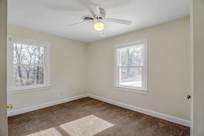 Bedroom 2 - 3245 Kings Ln