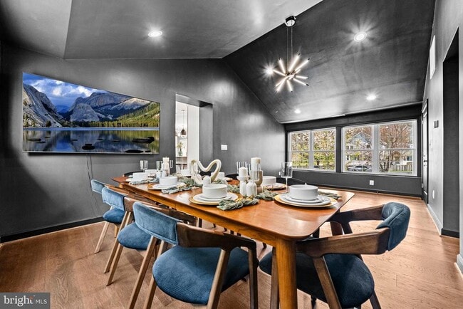 Building Photo - 3803 Estel Rd