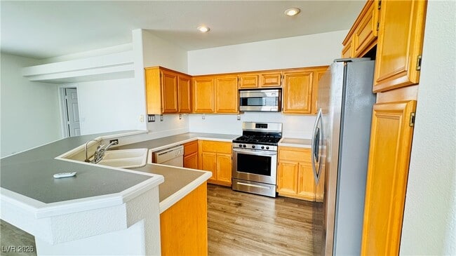 Building Photo - 2278 Surrey Meadows Ave