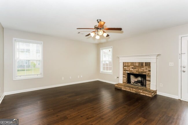 Building Photo - 5102 Redcoat Ln