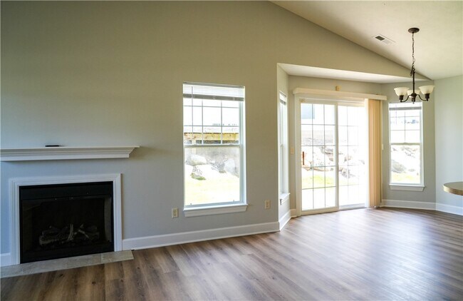 Building Photo - 0 Traditions Pl