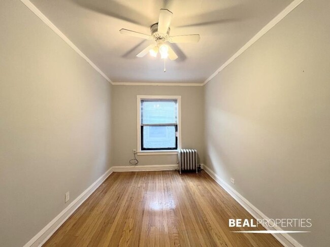 Building Photo - 1 bedroom in CHICAGO IL 60625
