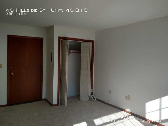 Building Photo - 40 Hillside St